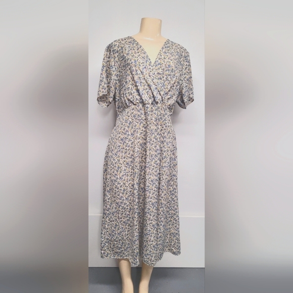 Shein Curve 2XL Long Dress Criss Cross V Neck Partial Elastic Waist Floral EUC - Picture 1 of 4